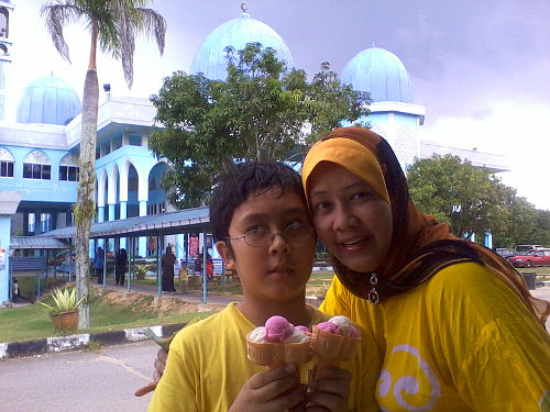 Ice cream at Gua Musang