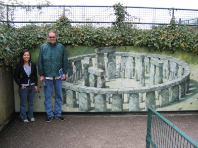 Mei, Vin and a complete Stonehenge