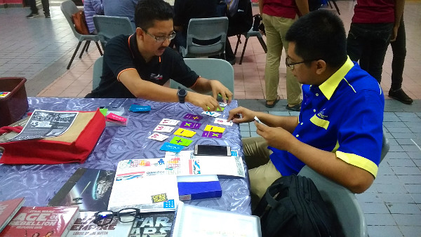 Sharnizan presents the Ace of Math card game