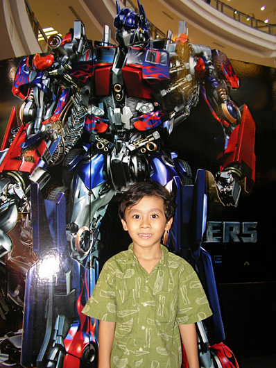 Irfan meets Optimus Prime