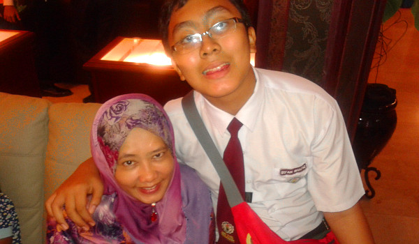 Irfan with Mom, redux