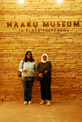 Mak and me by the sign to the Acoma Sky City museum