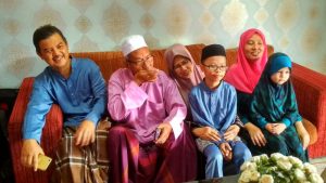 Tok Bah and Tok Ma with Aiman's family