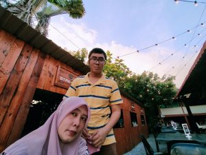 Irfan, his Ummi and the sky