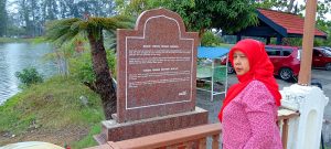 Plaque for Masjid Tengku Tengah Zaharah, Kuala Terengganu